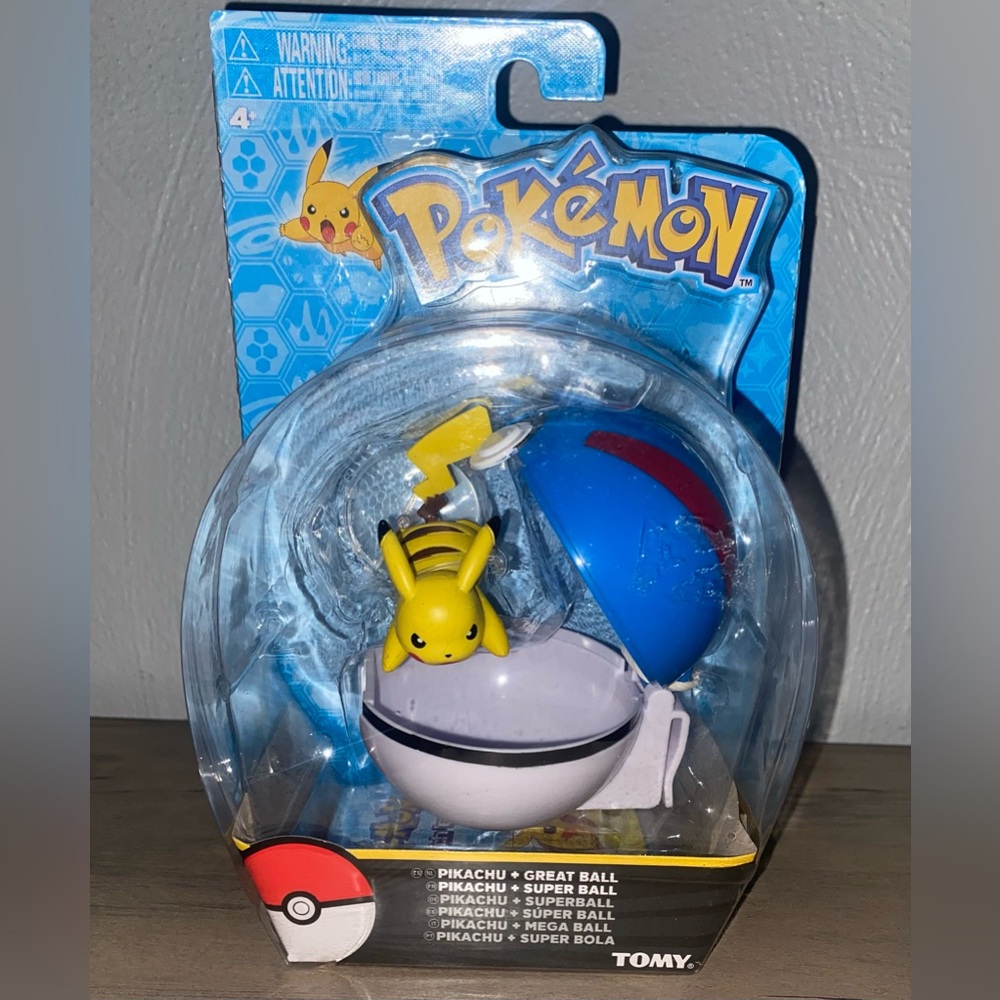 Pokemon Clip 'N' Carry Poke Ball Pikachu and Great Ball